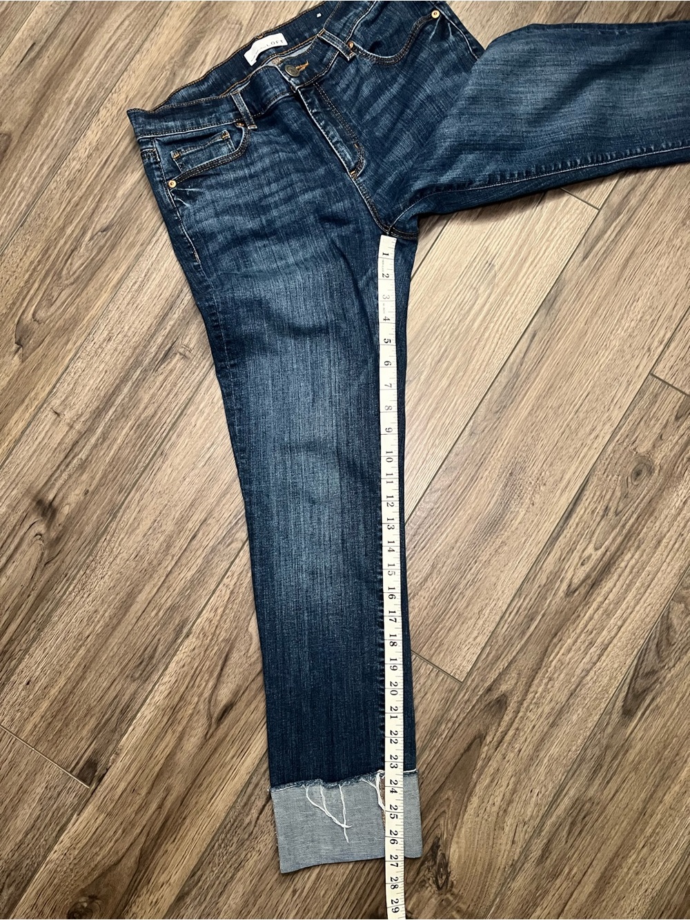 LOFT Modern Straight Cuffed Crop Jeans Women’s Size 8/29 Medium Wash Denim - Picture 7 of 7